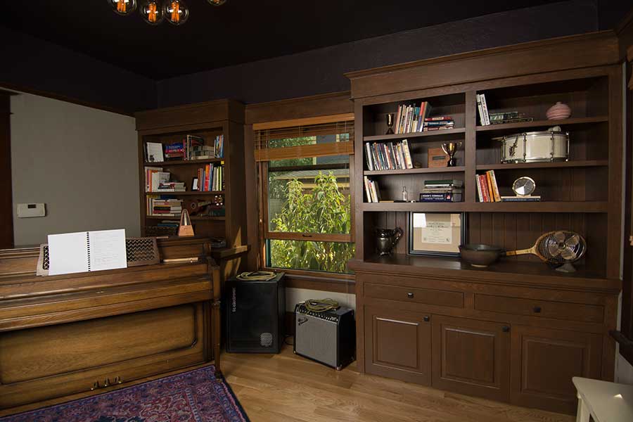 Built-In Bookshelves